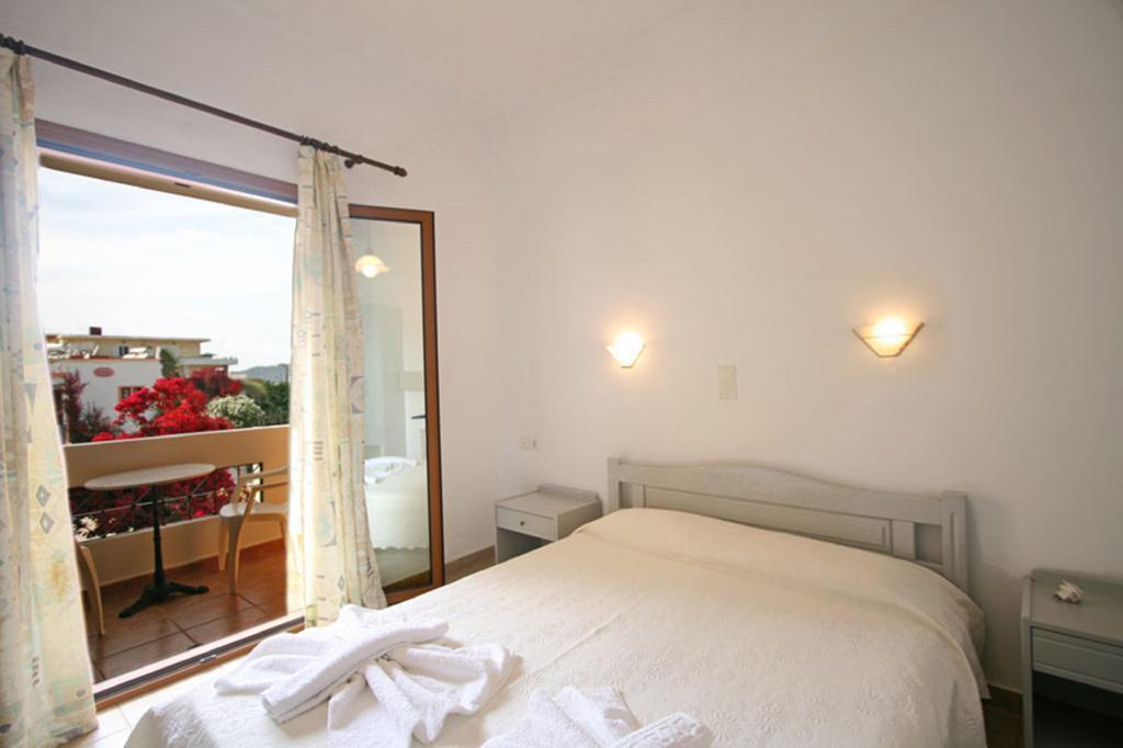 Anniko Aparthotel Sztalósz Kültér fotó