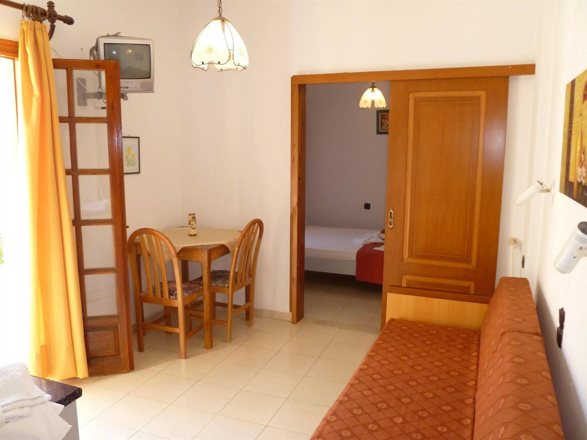 Anniko Aparthotel Sztalósz Kültér fotó